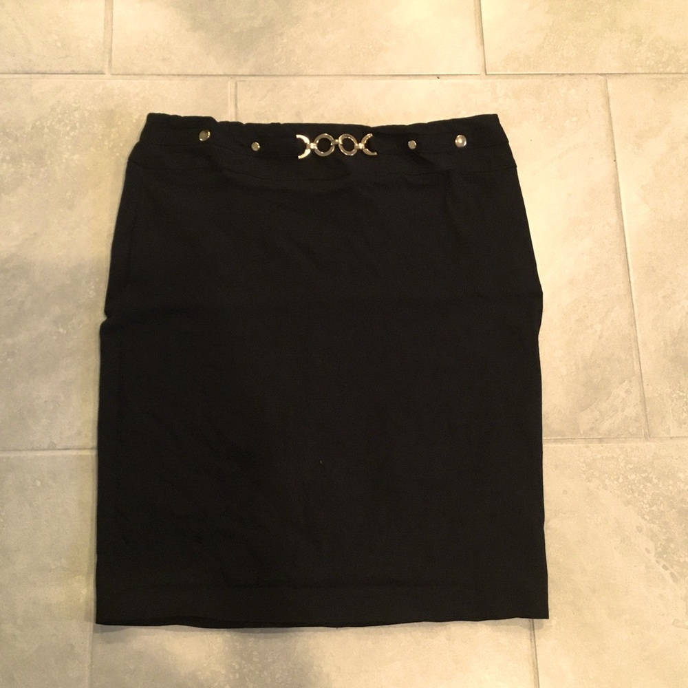 SOHO Apparel LTD Women's Black Skirt